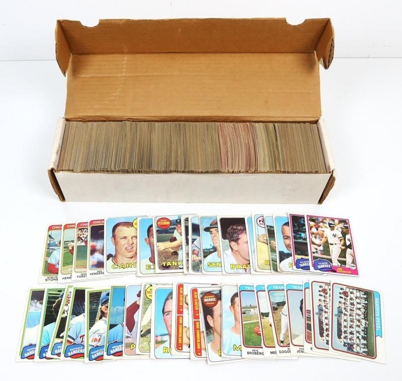 LARGE LOT OF VINTAGE BASEBALL CARDS!!!