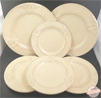 Enesco 'Country Gate' Yellow Plates c.2001
