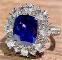 3.9ct Royal Blue Sapphire 18Kt Gold Ring