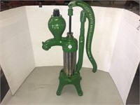 55-134 Beatty Bros. Cast Iron Cylinder Water Pump