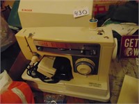 Singer 6110 Sewing Machine