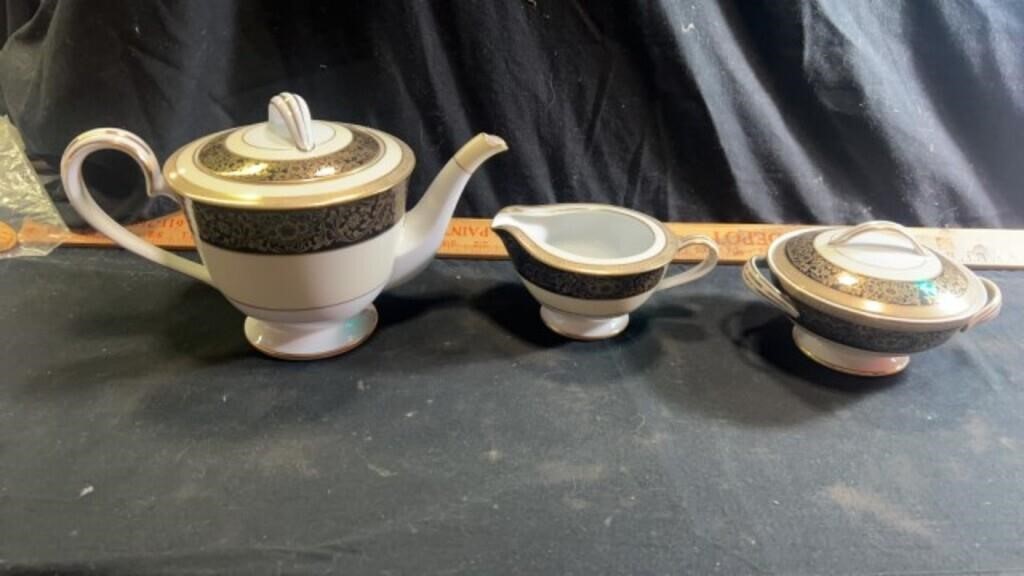 Noritake teapot, cream & sugar