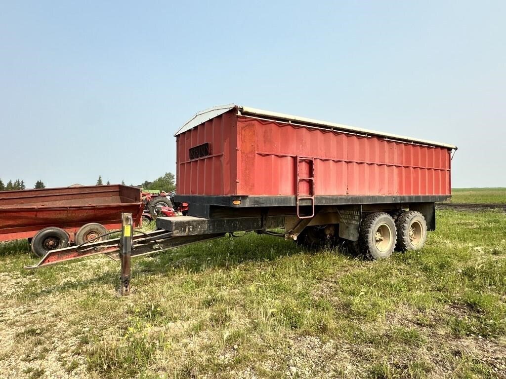 20ft Grain Trailer w/ Hoist