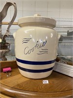 cookie jar Stoneware Robinson Ransbottom for