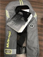 Automatic inflatable- Mustang life vest