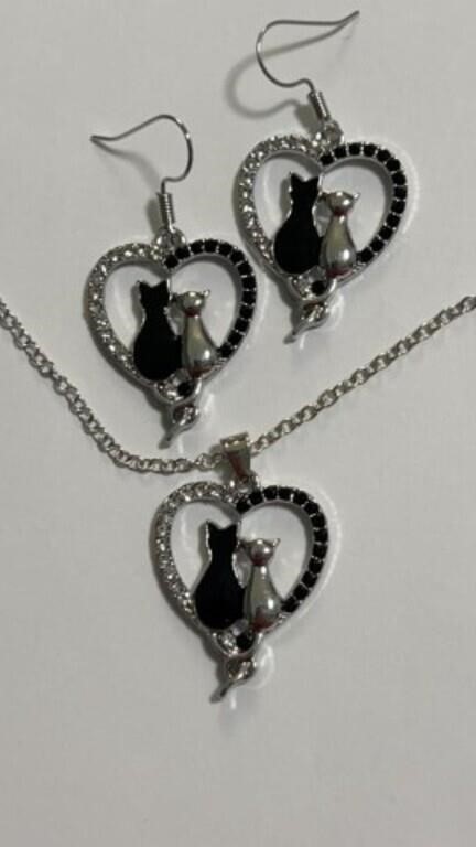New 3 pc cats in love jewelry. So cute and