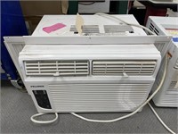 Pelonis Window A/C Unit 15"x18" As Is