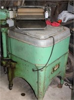 ZENITH WRINGER WASHER 1930s (GREEN)