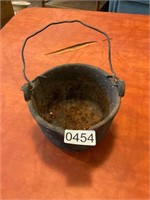 Lawler 6 mini cast iron pot