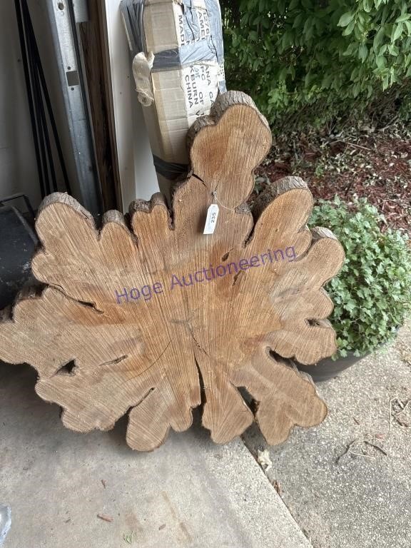 PAIR OF WOOD SLICES, 22-39"W, BOX W/ GAZEBO,