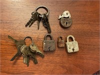 Lot of antique keys and locks- top right lock andk