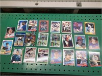 25 twins baseball collectors cards