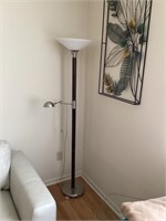 Floor lamp