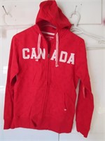 NEW RED CANADA ZIPPERED HOODIE SIZE S