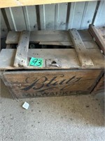 Blatz Wooden Beer Box with Bottles