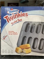 Hostess Twinkies bake sets, 7 sets like new