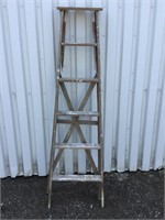 6ft Wooden Step Ladder