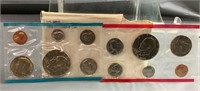 1976 P&D US Mint Coin Set