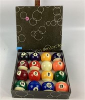 Pool Ball Set full set in good condition in