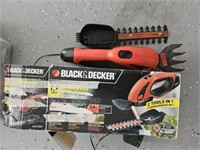 Black and Decker 2 in 1 bush trimmer
