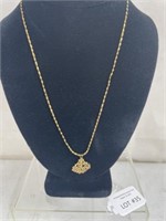 14 karat Gold Grandma Charm Pendant Necklace
