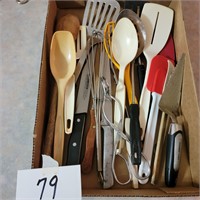 Misc Kitchen Utensil Lot