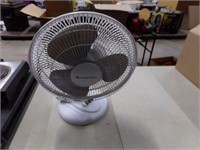Small room fan
