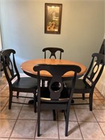 Round Kitchen Table & 4 Chairs