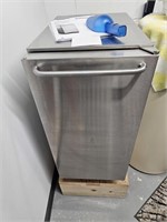 Scotsman ice maker model CU 50