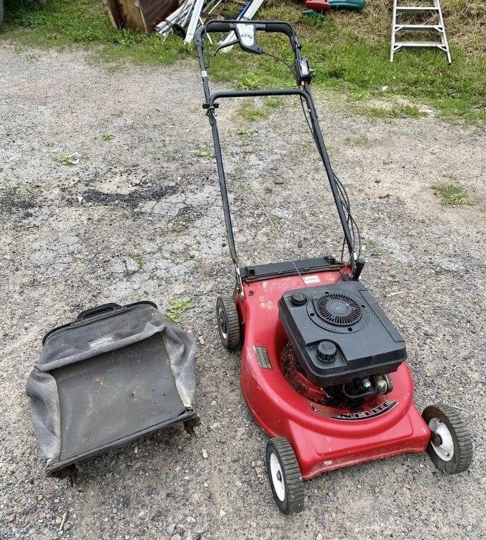 GAS MOWER AND BAG