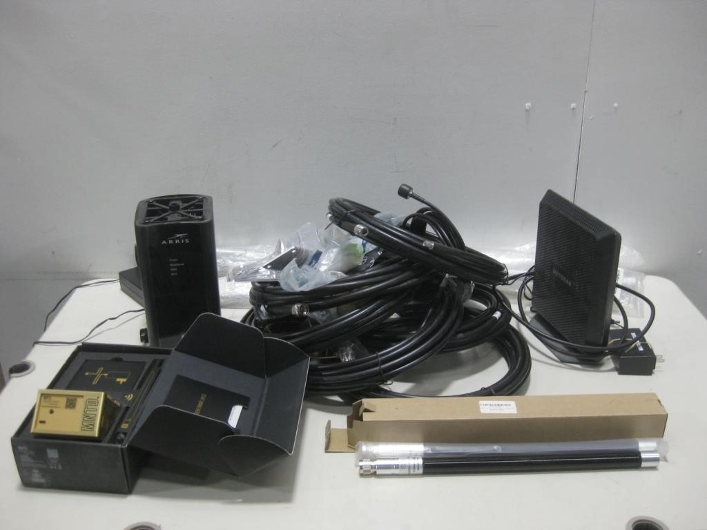 Arris Modem W/Assorted Cables & Hardware Untested