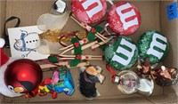 Christmas ornaments & decorations lot