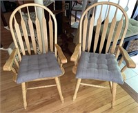 Lot of 2 Amesbury Armchairs