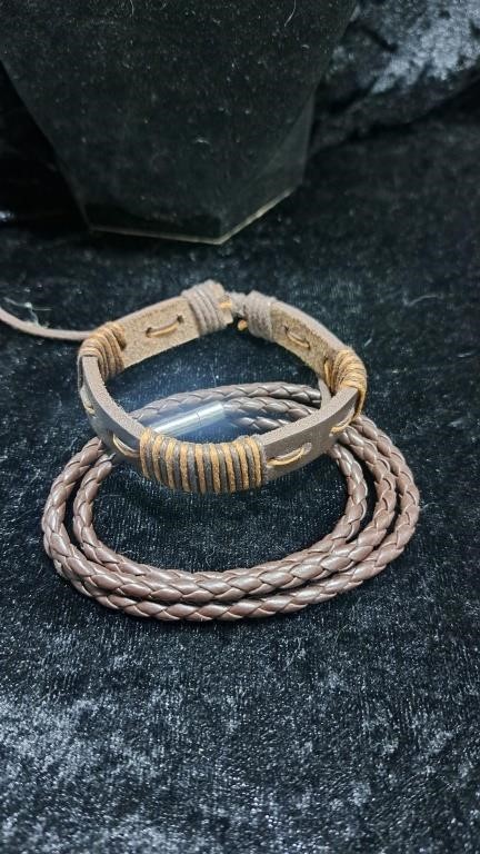 2 piece leather bracelet lot