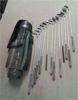 Golf bag with clubs