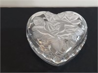 Mikasa Heart Shaped Clamshell Box Frosted Roses