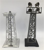 Vintage Lionel train light towers 4" x 13”