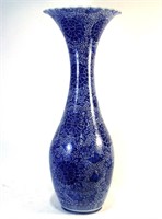 19th CENTURY ASIAN PORCELAIN VASE