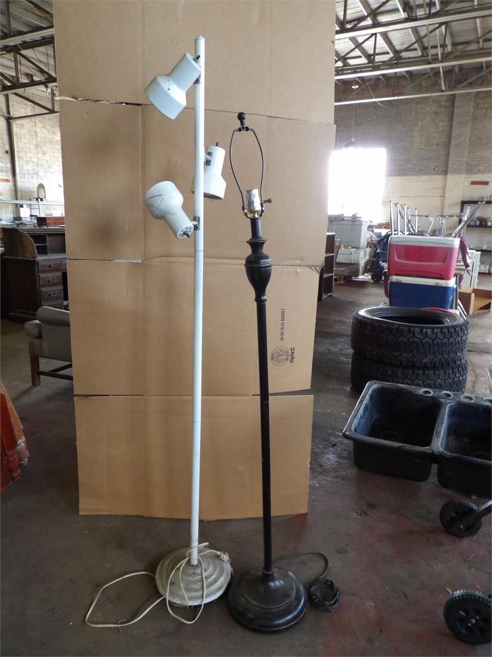 2 Floor Lamps