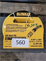 dewalt 1/4”x50’ PVC/rubber blend air hose