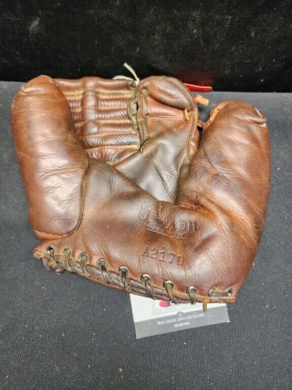 Vintage Wilson Glove