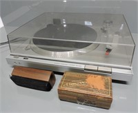 SONY PS-T22 STEREO TURNTABLE POWERS ON TURNS