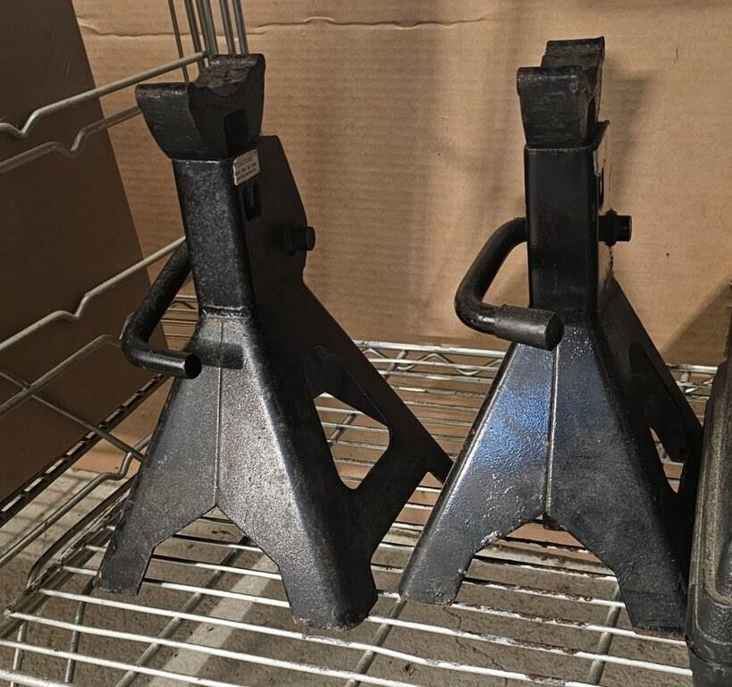 Pair of jack Stands