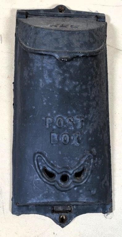 GRISWOLD No. 2- 348 cast iron mail box