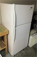 Whirlpool Refrigerator.... in basement bring help