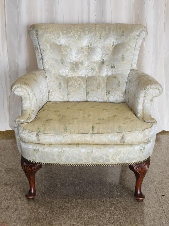 VINTAGE UPHOLSTERED ARMCHAIR (MATCHES LOT #71)