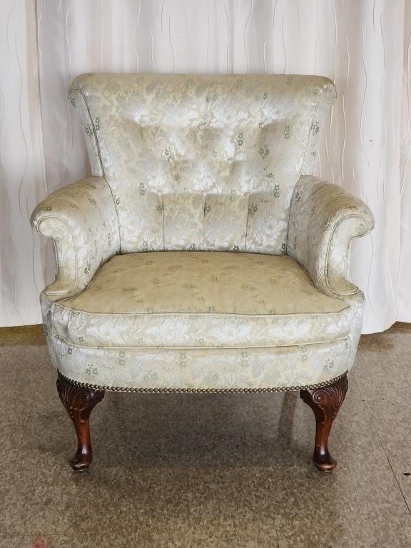 VINTAGE UPHOLSTERED ARMCHAIR (MATCHES LOT #72)