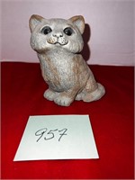 CUTE HALLMARK CAT FIGURE