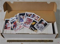 1991 Upper Deck hockey cards, approx. 800
