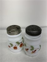 WHITE CONSOLIDATED GLASS HAND PAINTED SALT/PEPPER